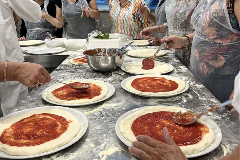 Taller de pizza italiana y tiramisú - Galería 1