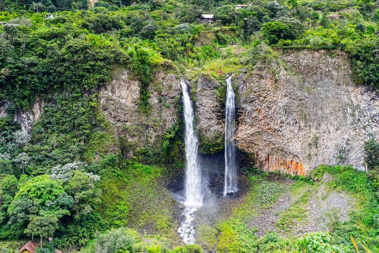 Excursión a Baños de Agua Santa
