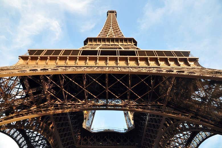 Entrada a la 2ª planta de la Torre Eiffel