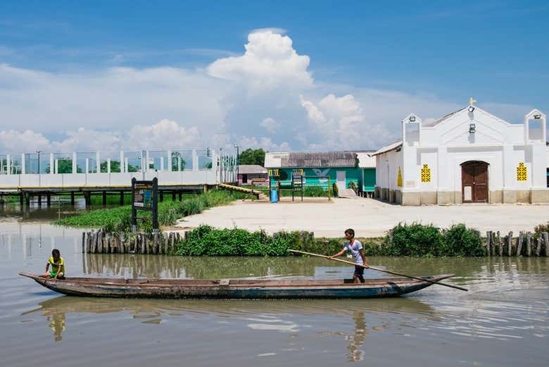 Excursión a los pueblos palafitos de Ciénaga