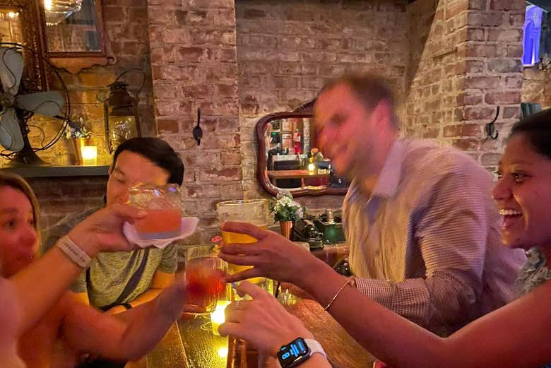 Tour por los bares clandestinos de Manhattan