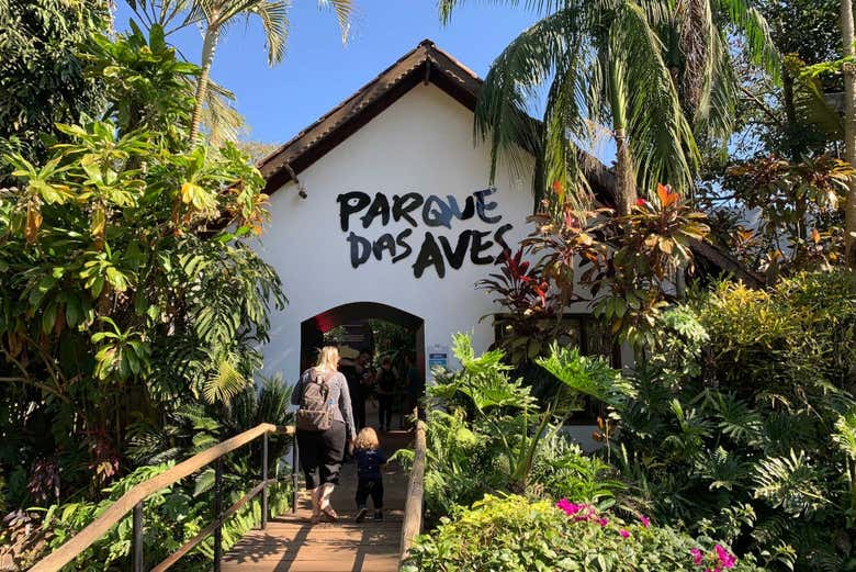 Entrada al Parque das Aves