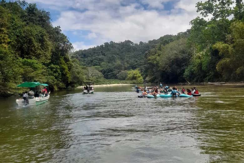 Tubing en el río Don Diego