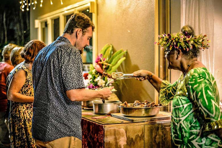 Cena tradicional en Rarotonga