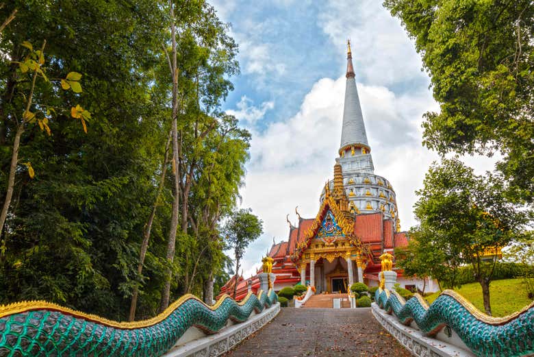 Tour por los templos budistas de Phang Nga