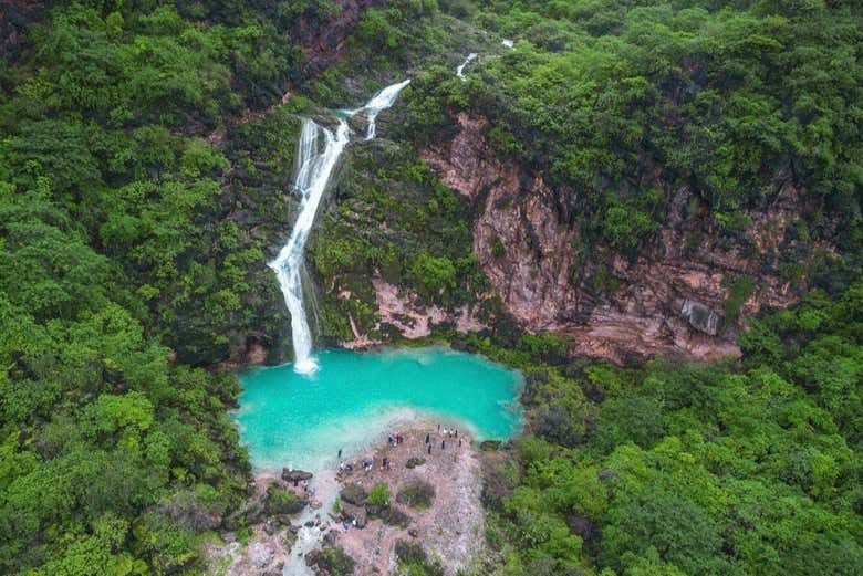 Tour privado por las montañas y valles del sur de Omán