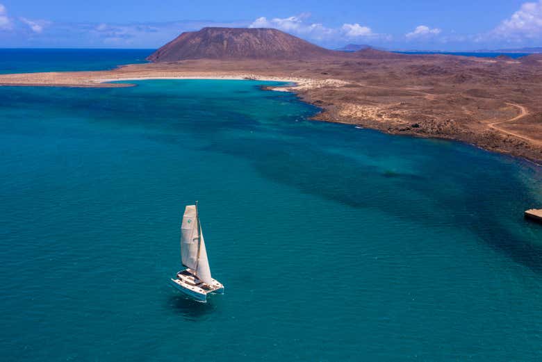 Alquiler de barco con patrón en Corralejo