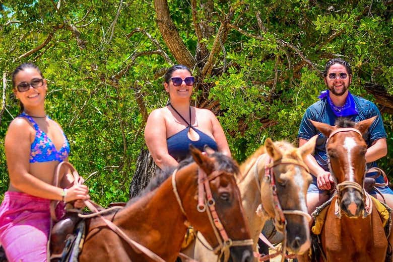 Paseo a caballo por la playa El Limón - Galería 2