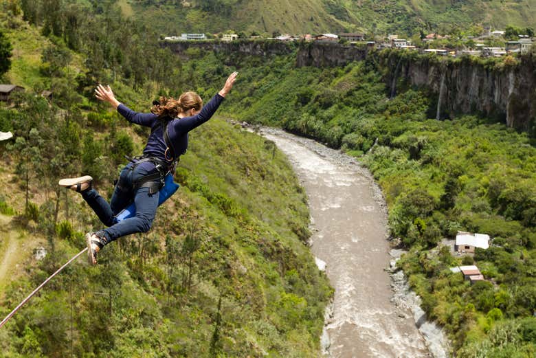 Puenting en Baños de Agua Santa - Galería 1