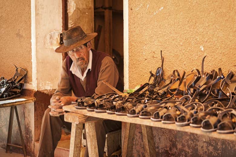 Excursión a Puka Puka y Tarabuco