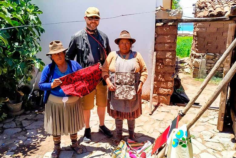 Excursión a Puka Puka y Tarabuco