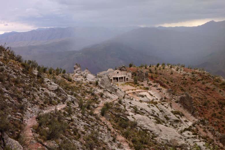Senderismo por la Cordillera de los Frailes