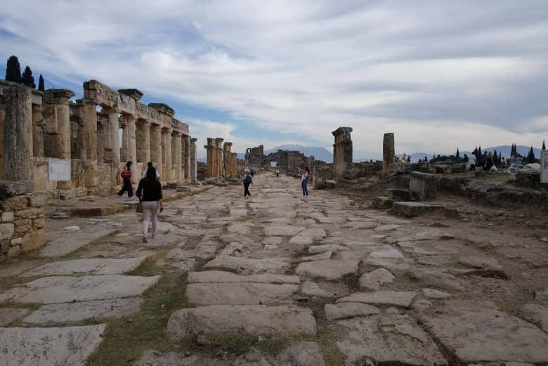 Excursión a Pamukkale y Hierápolis