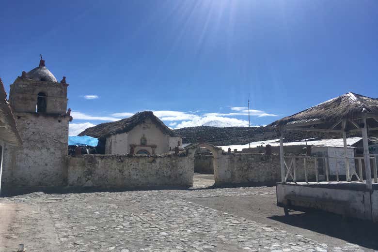 Tour de 6 días por la región comunitaria Aymara