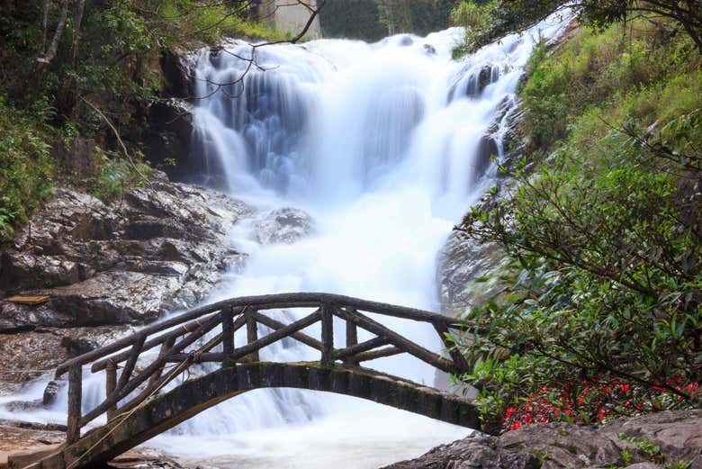 Excursión a la montaña Langbiang y cascada Datanla