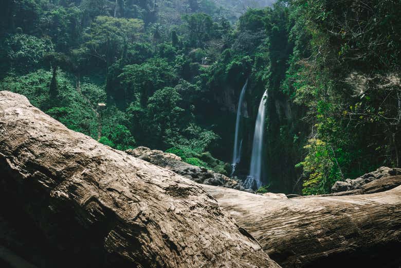Excursión a las cascadas de Ekom Nkam
