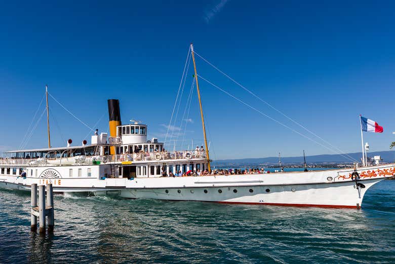 Paseo en barco por el lago Lemán