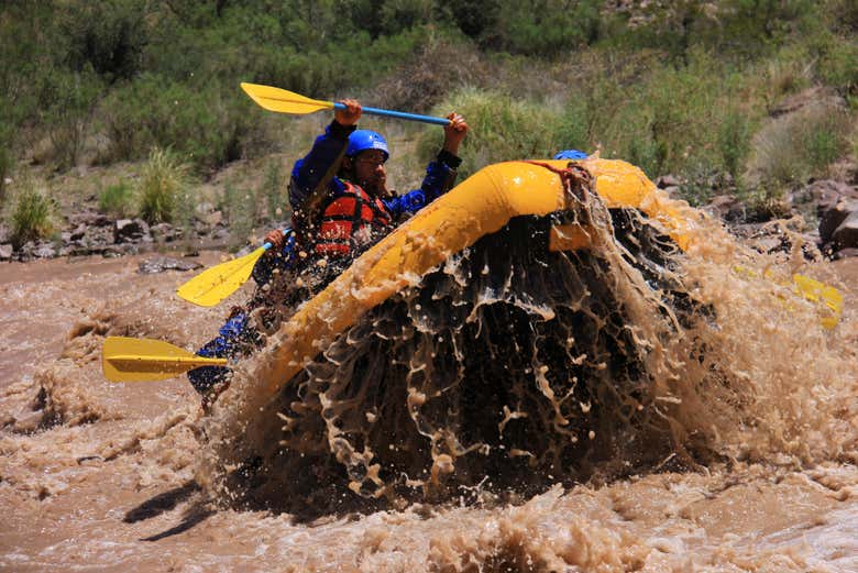 Rafting en el río Mendoza