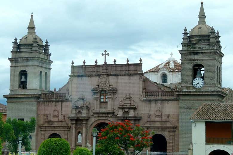 Tour por las iglesias de Ayacucho