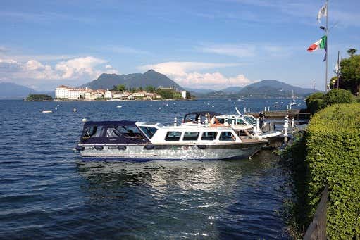 Alquiler de barco con patrón en el lago Mayor