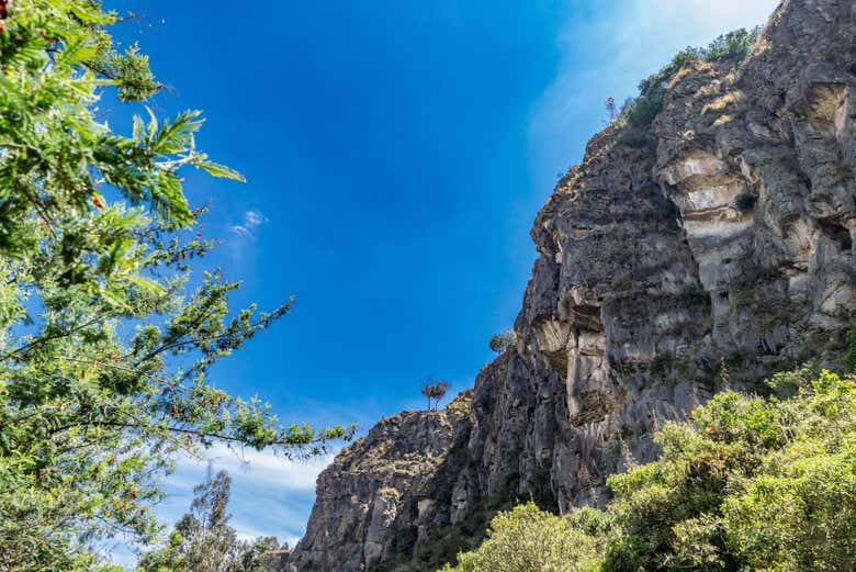 Escalada, rápel y bicicleta en las Rocas de Suesca