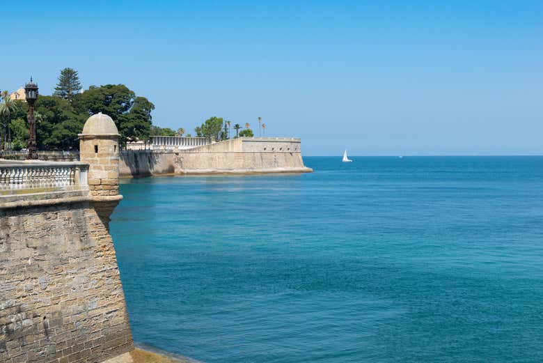 Paseo en catamarán por la bahía de Cádiz