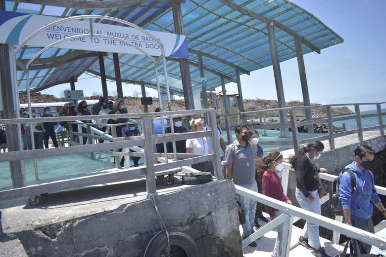 Transporte entre el Aeropuerto de Galápagos y la Isla de Santa Cruz