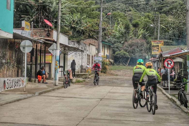 Tour privado en bicicleta por el cañón del Combeima