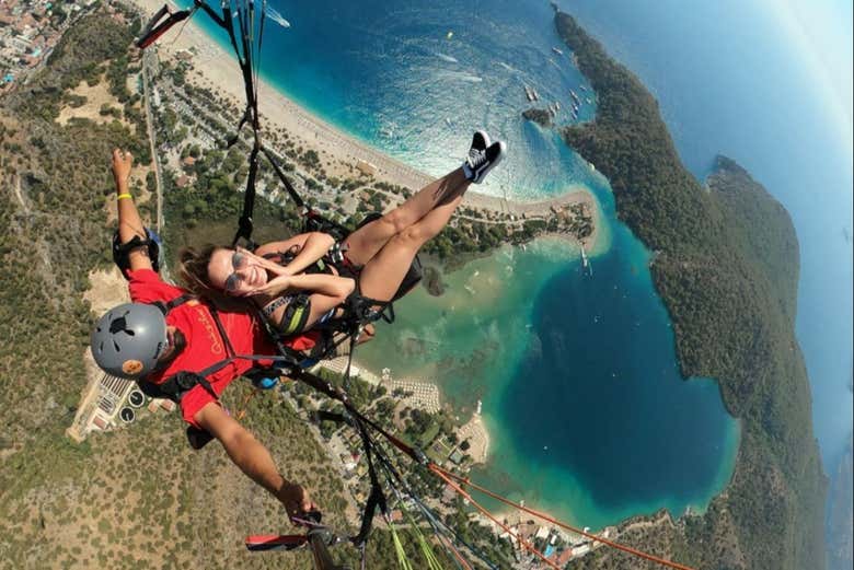 Vuelo en parapente por Ölüdeniz