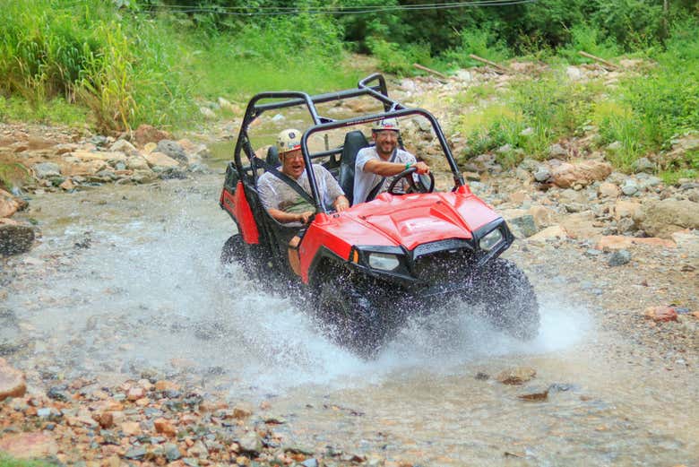 Tour de aventura en la selva de Vallarta + Túnel de viento - Galería 1