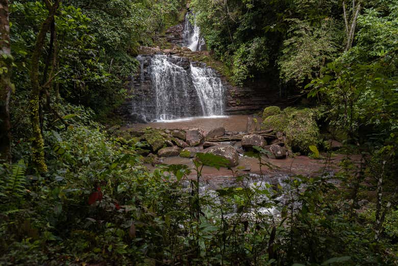 Ruta privada de senderismo por la cascada Aguas Calientes