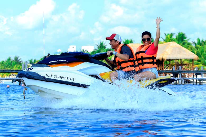 Tour en moto de agua por Punta Maroma