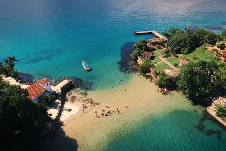 Paseo en barco por las Ilhas Botinas + Playas de Angra dos Reis
