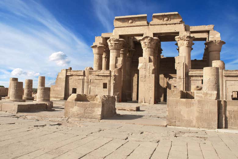 Excursión a Edfu y Kom Ombo