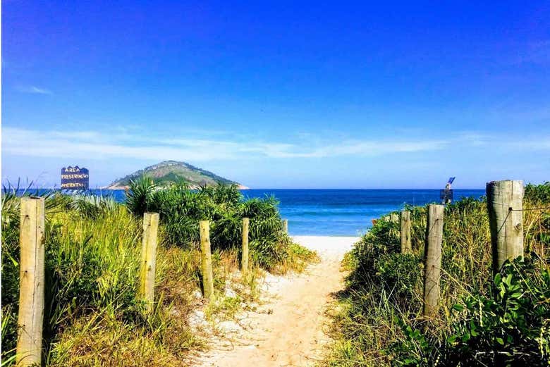 Senderismo por Prainha + Excursión a Grumari