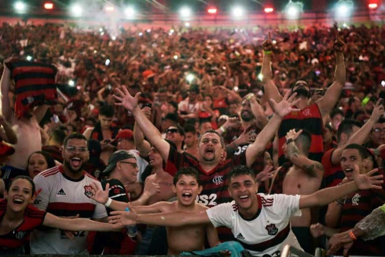 Partido de fútbol en Río de Janeiro