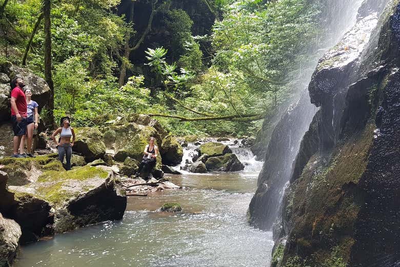 Senderismo por la cascada de Gavião Faiado
