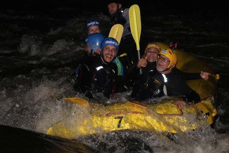 Rafting nocturno en Três Coroas
