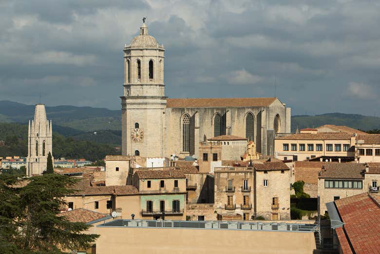 Entrada al conjunto episcopal de Gerona