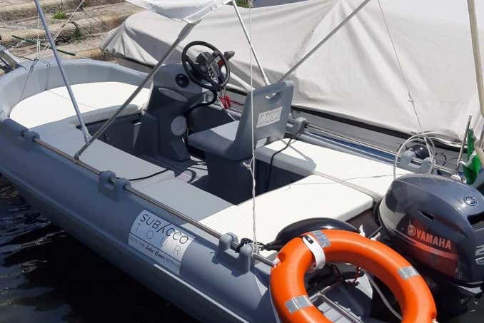 Alquiler de barco sin licencia en Como
