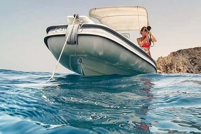Paseo en barco por Buggerru