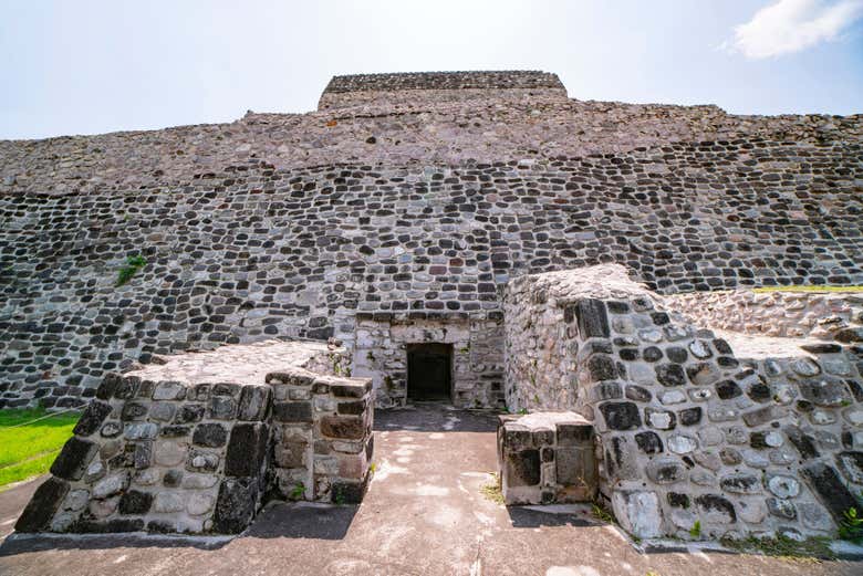 Excursión a Cuernavaca y Zona Arqueológica de Xochicalco