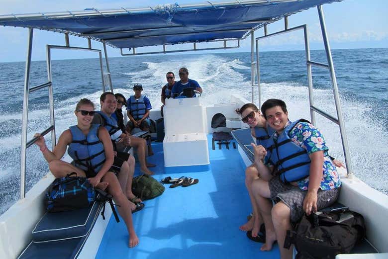 Avistamiento de cetáceos en el Parque Nacional Marino Ballena