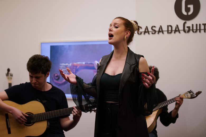 Espectáculo de fado en Casa da Guitarra