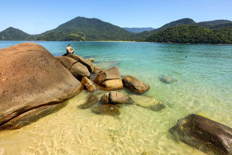 Excursión por el norte de Ubatuba en barco
