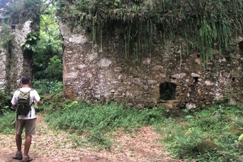Senderismo por las ruinas de Lagoinha