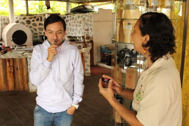 Sesión de aromaterapia y meditación en la finca Tierra Activa