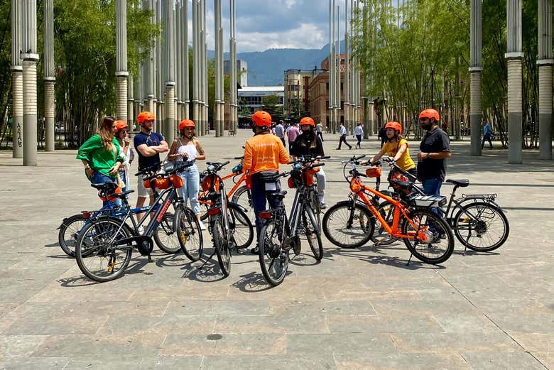 Tour gastronómico en bicicleta eléctrica por Medellín