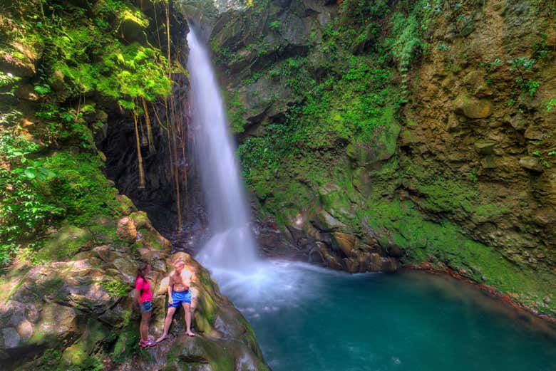 Senderismo por la cascada Oropéndola y Las Pailas