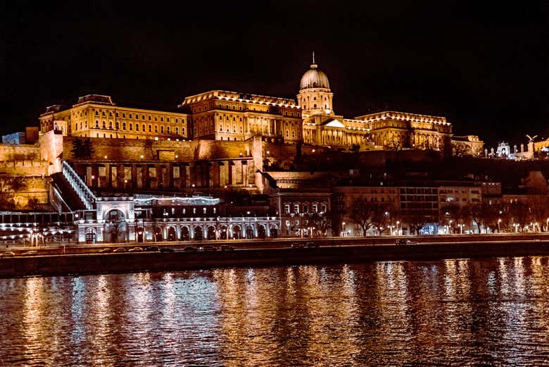 Free tour nocturno por Buda